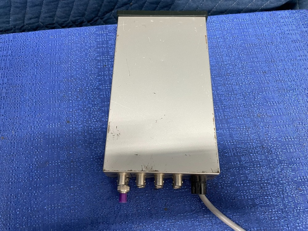 VideoTek - VDA-16 - Video Distribution Amplifier - Powers On