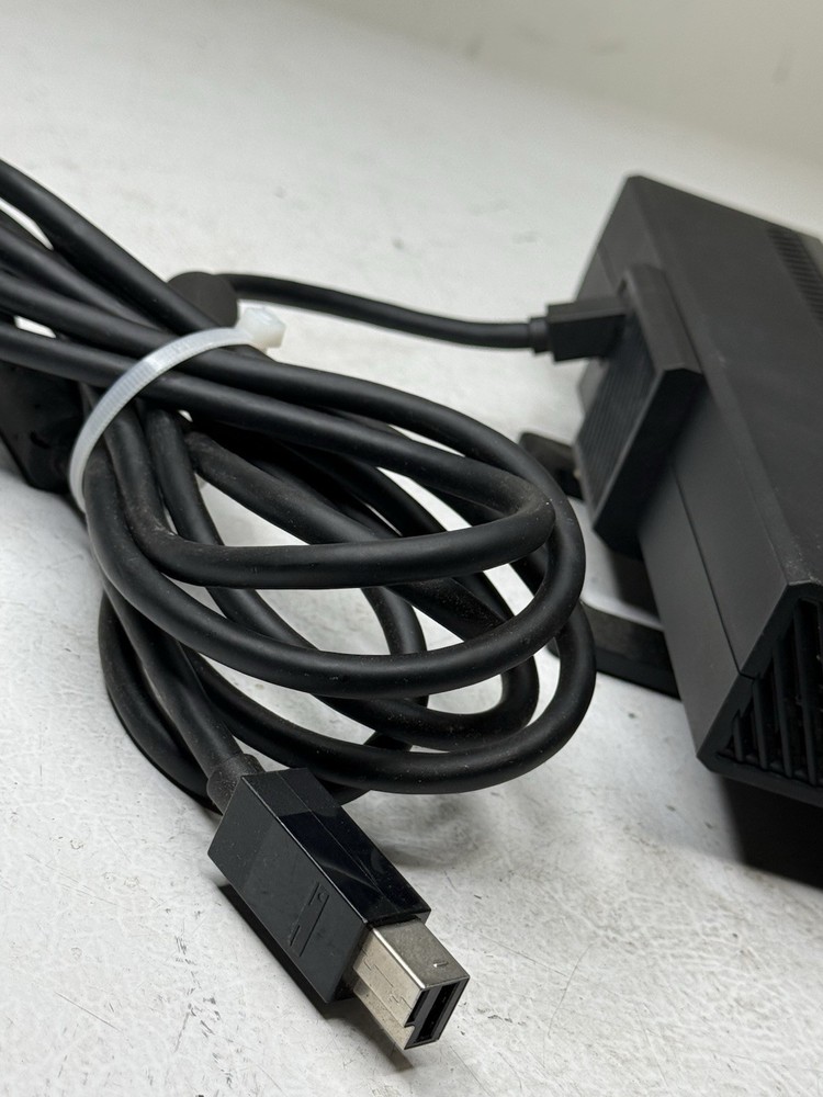 Microsoft Xbox One Kinect Wired Motion Sensor Model 1520