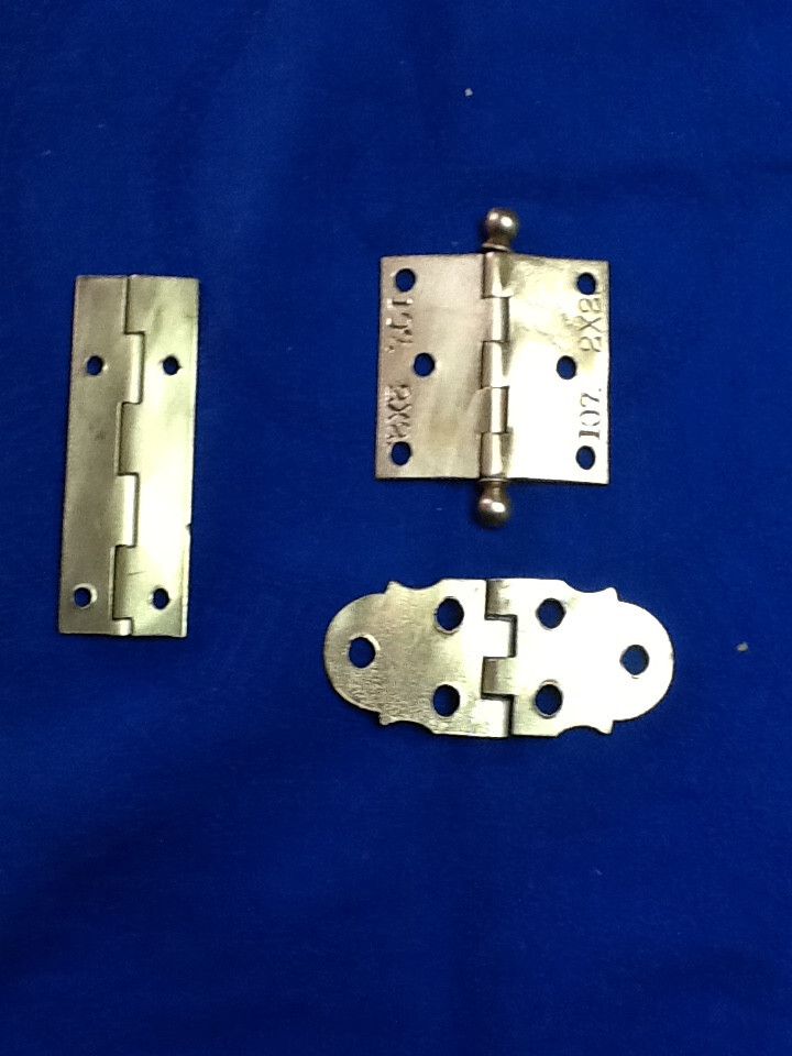 3 ASSORTED VINTAGE SOLID BRASS HINGES 051824g