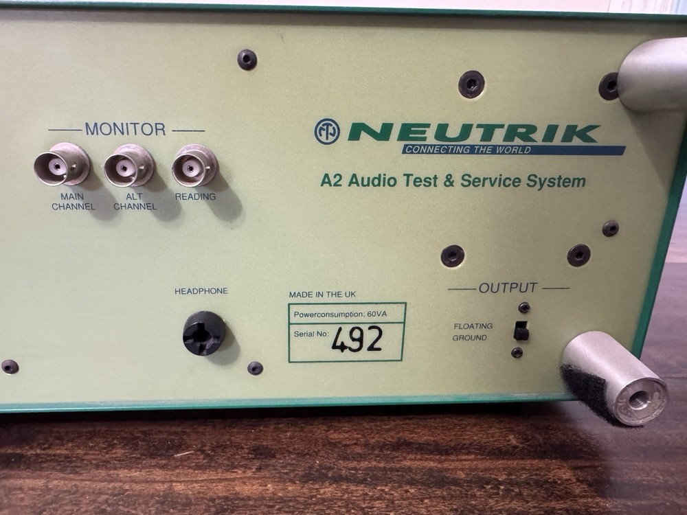 NEUTRIK A2 AUDIO MEASUREMENT SYSTEM / AUDIO ANALYZER (IRC27)