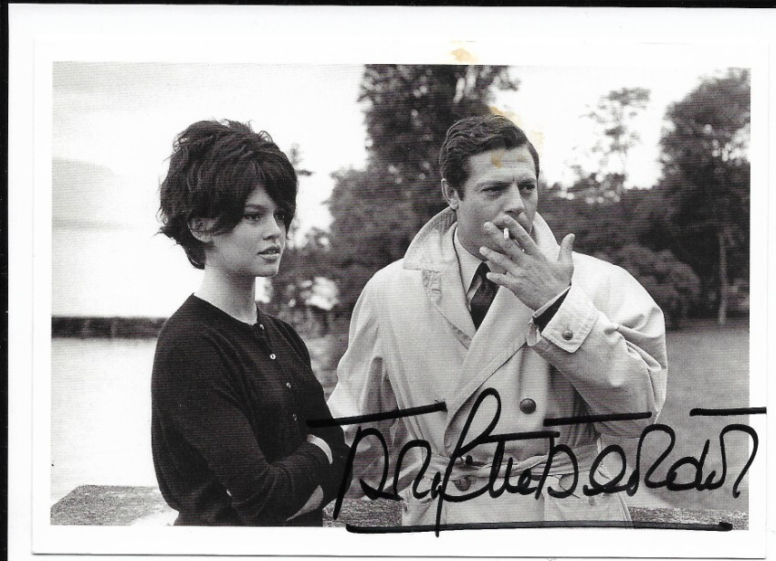 BRIGITTE BARDOT (singer, actress, model) autographed postcard