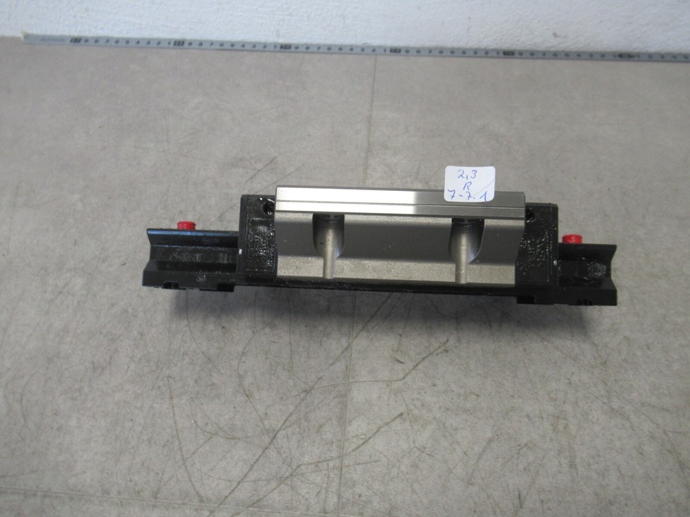 Nsk Ra35 Pom Roller Guide Car Unused