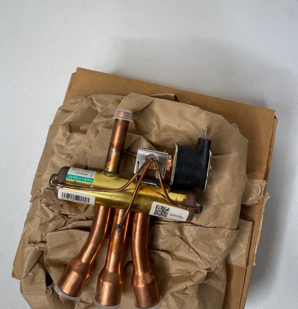 Trane Service First VAL08991 Reversing Switchover Valve