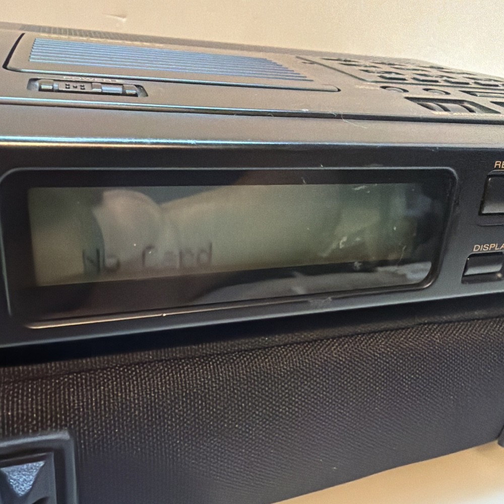 Marantz Solid State Recorder PMD670 Portable + Power Adapter No Card