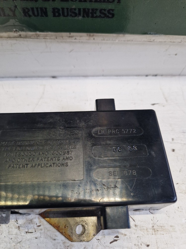 RANGE ROVER CLASSIC AMPLIFIER ANTENNA RADIO MODULE PRC5772