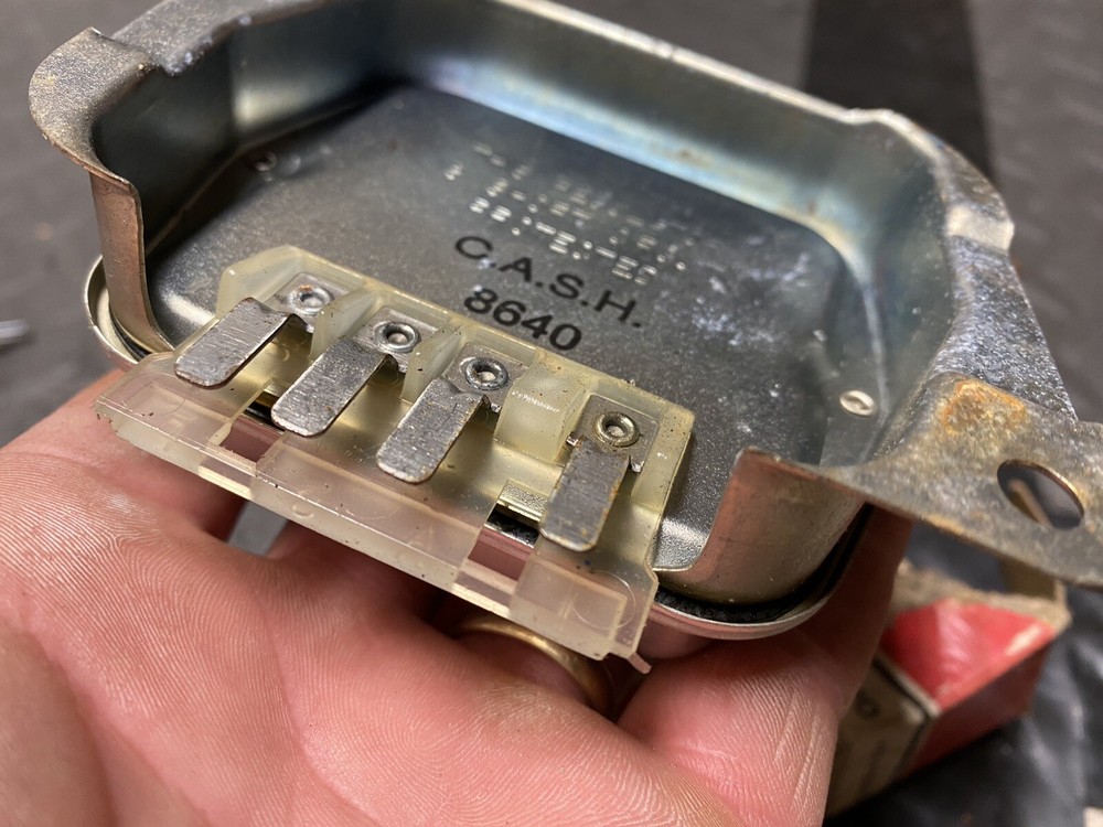 Electronic Voltage Regulator GR-540