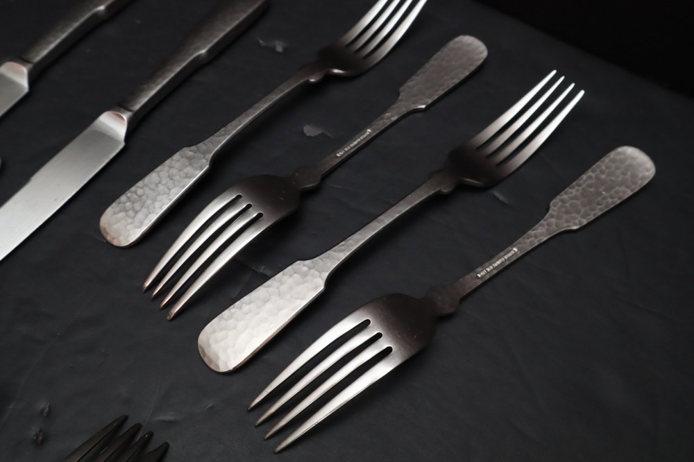 20 Pc Towle HAMMERSMITH Germany Stainless Flatware Hammered Glossy SVC for 4