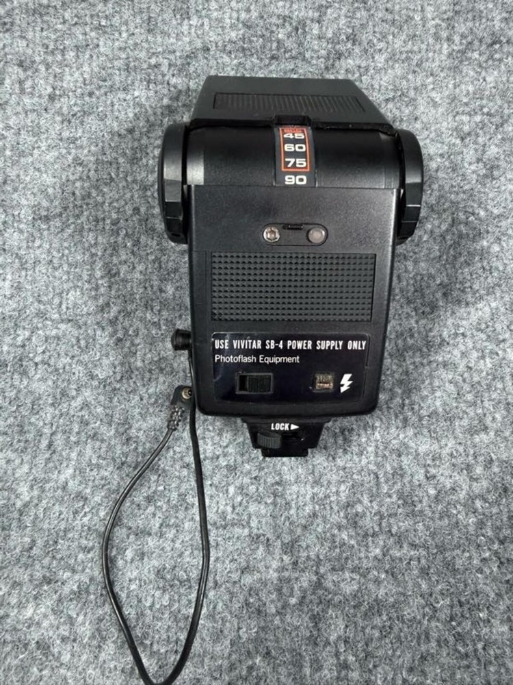 Vivitar Auto Thyristor 283 Camera Flash