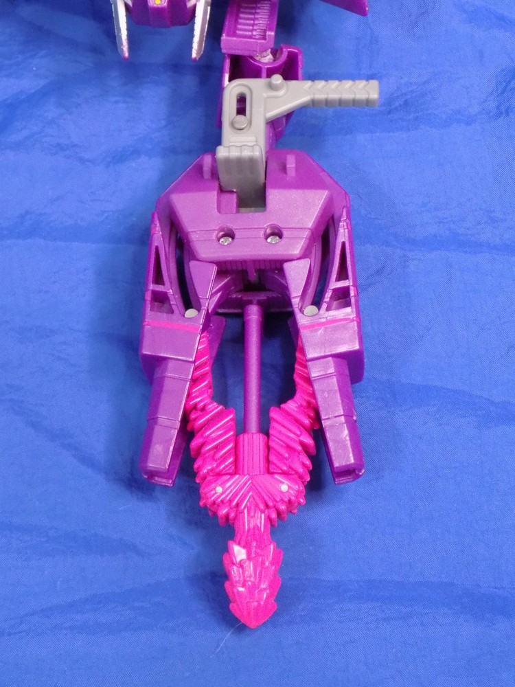TRANSFORMERS CYBERVERSE Warrior Class WAVE CANNON SHOCKWAVE Complete Hasbro