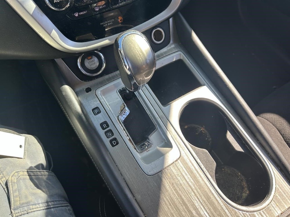 MURANO 2018 Fuse Box Cabin 104722486