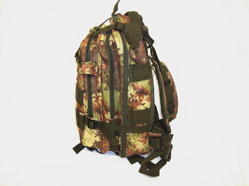 Backpack Vegetata Camouflage Medium SizeTactical Style Nylon Assault pack new