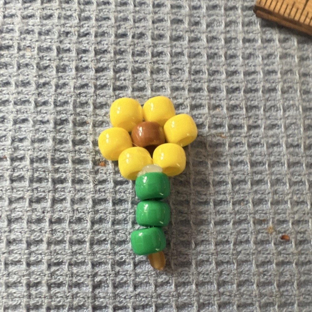 Sunflower Kandi 1.7 inches (READ DESCRIPTION)