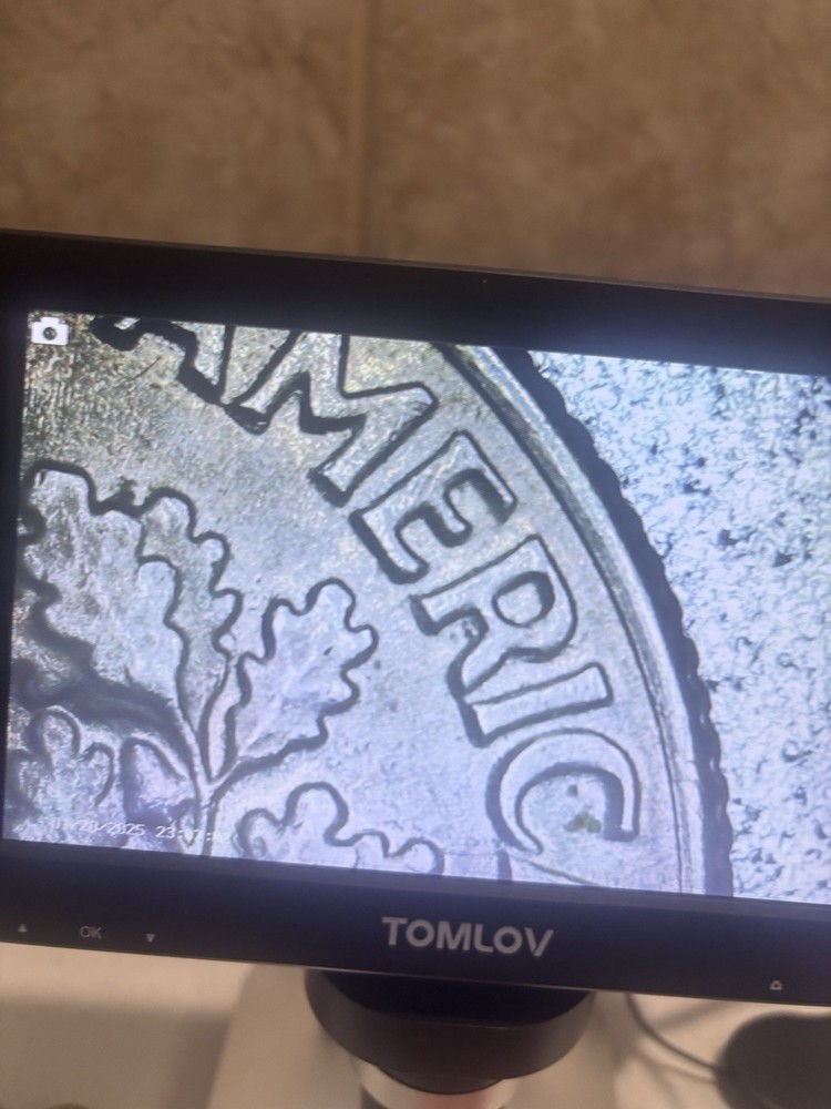 1990 d mint error missing letters and DDR in good condition