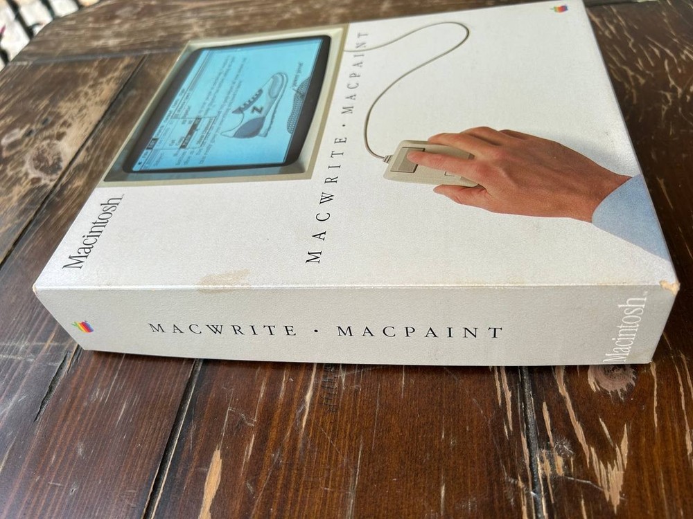 Apple Macintosh MacWrite. MacPaint. Mac software 1984 128K