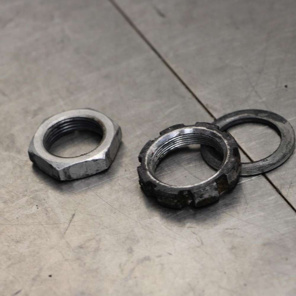 20 KAWASAKI KX250 Triple Tree Steering Nut
