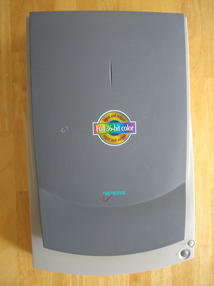 Used Microtek ScanMaker X6 Flatbed Scanner MRS-1200X6P