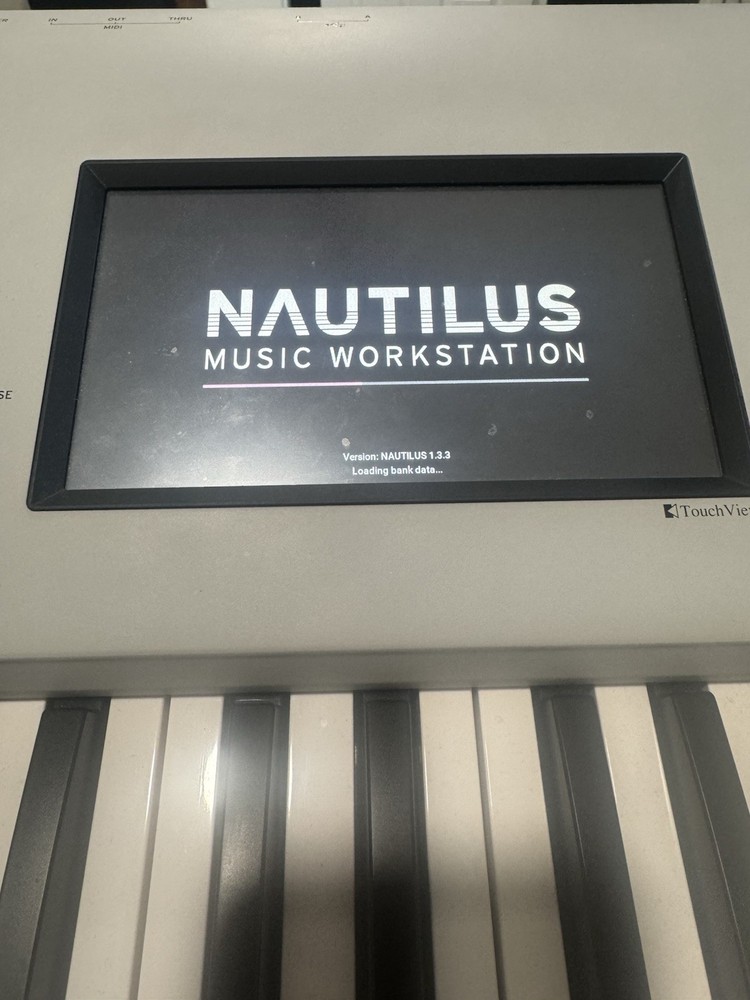 Korg NAUTILUS73 73-key Performance Synth/ Workstation Mint Condition