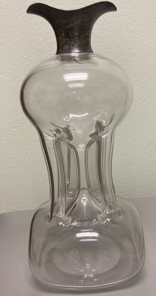 Jth Jhm London 1901 Decanter With Silver Top