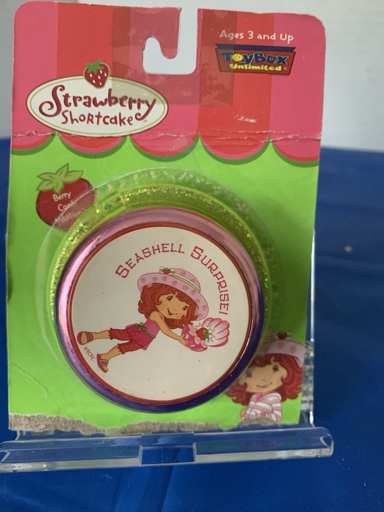 Strawberry Shortcake Seashell Surprise Light Up Yo-Yo