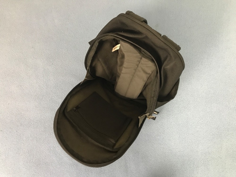 Eagle Creek Black Mini Backpack Unisex Adjustable Shoulder Straps Many Pockets