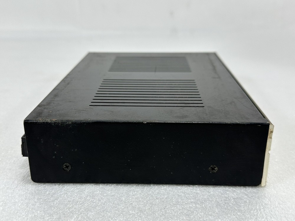 SpeakerCraft S4dc ~ Multi-Room Speaker Selector with 5 Connectors ~ WORKS