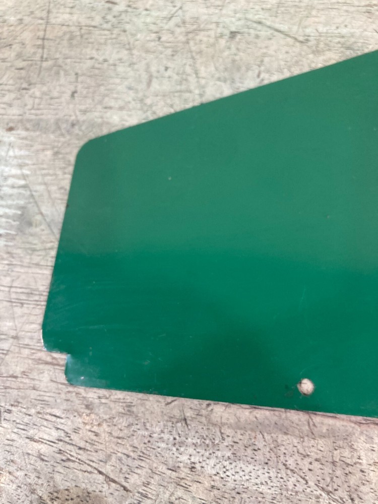 Coleman 413E - Windscreen - Bent on the bottom