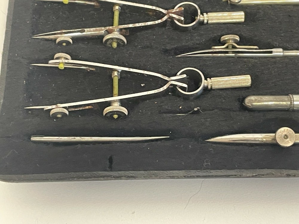 AA3: Vintage ECobra 7100 Drafting Set