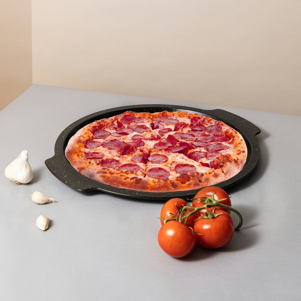 Thyme & Table 14" Non-Stick Pizza Pan - Black