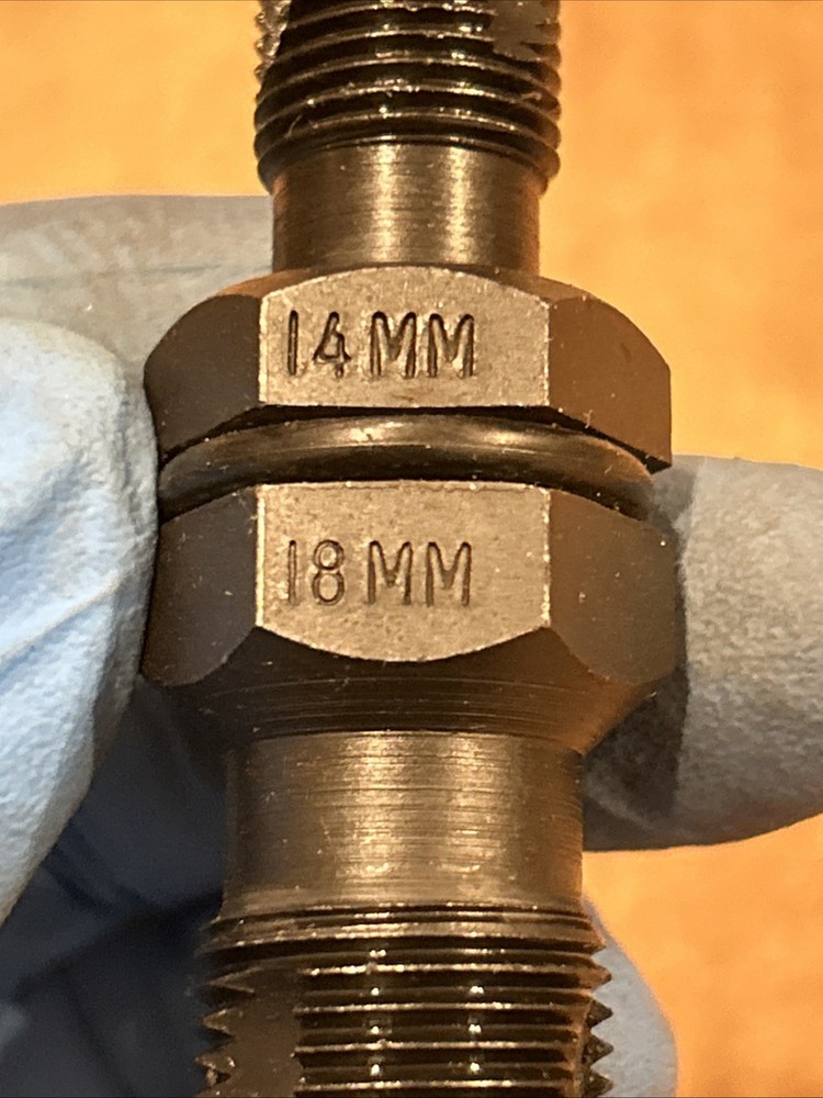 Mac Tools TH1418 14-18mm Spark Plug Hole Chaser