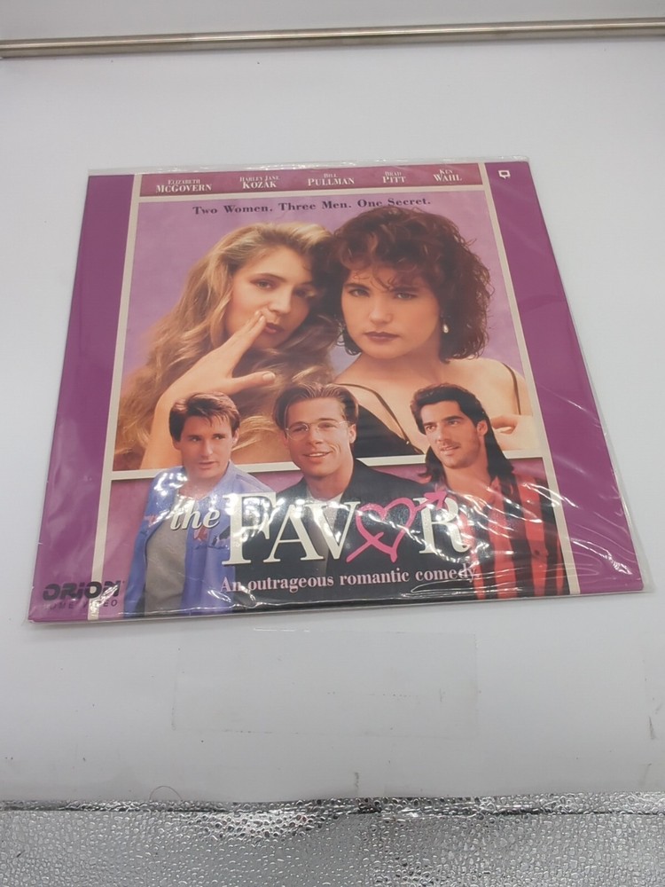 The Favor Laserdisc LD Brad Pitt Elizabeth McGovern Bill Pullman