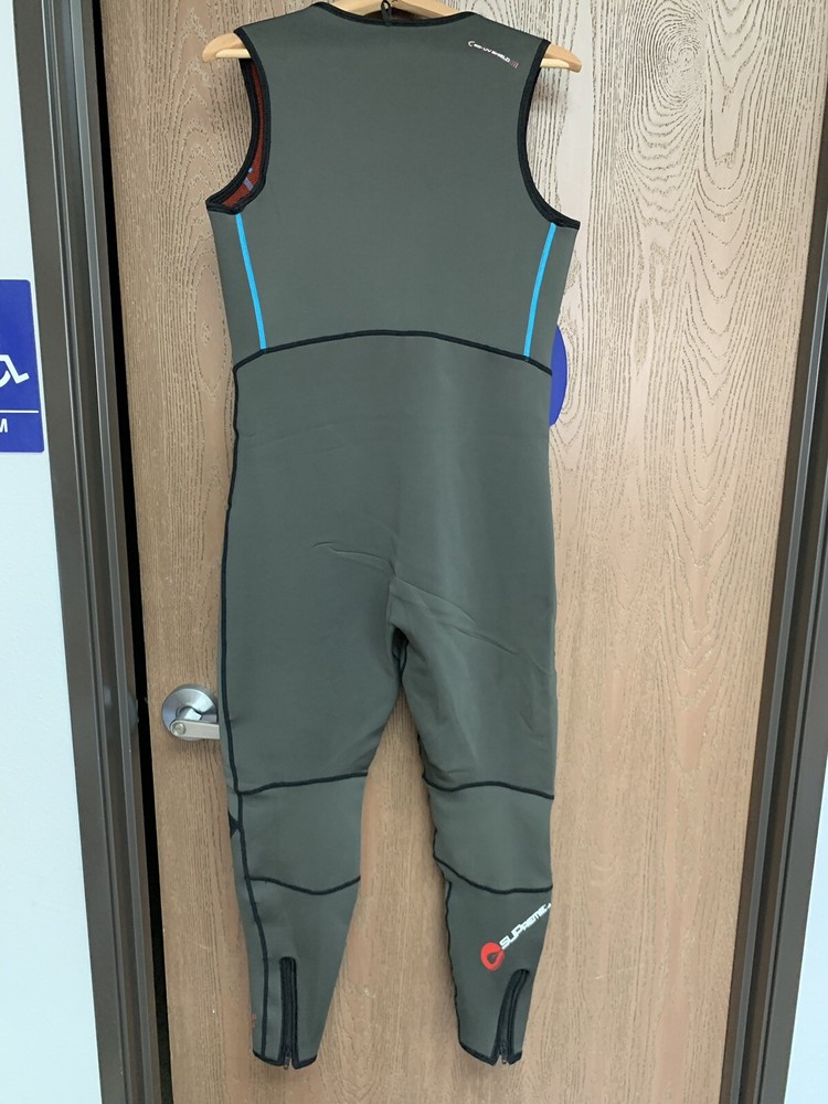 NWT SUPREME SLEEVELESS WETSUIT 14
