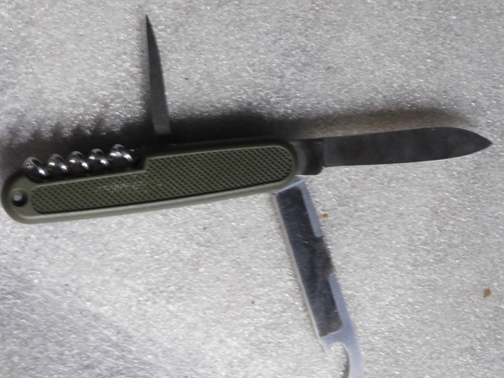 Vintage Mil-Tec Pocket Knife