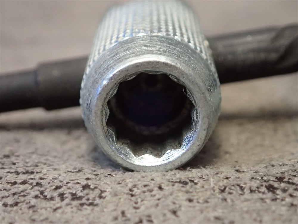 TIM-151 AMERICAN Extractor & Re-Threading Tool (BN154)