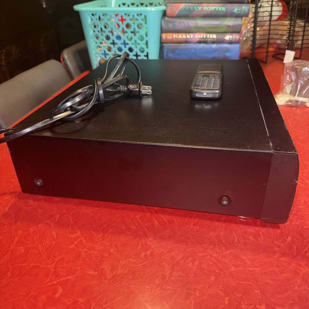 Teac Compact Disc Multi Player 5 Discs Model: PD-D2500 Tested Works Remote 1999