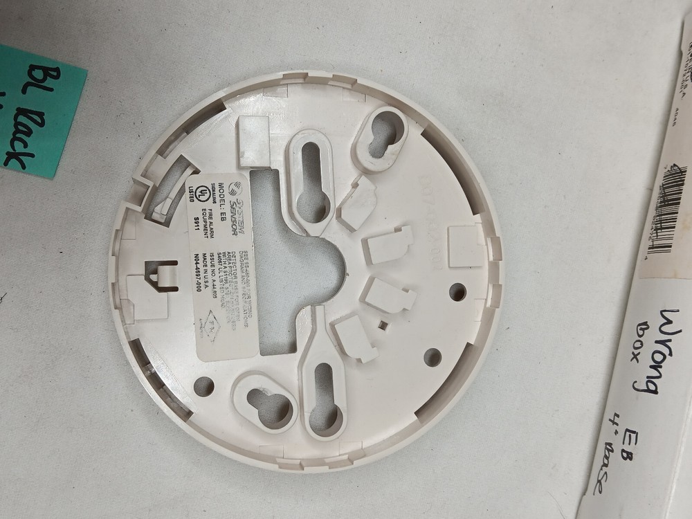 FIKE SYSTEM SENSOR EB BASE 4″ PLUG-IN DETECTOR BASES L01-1069-001 *Wrong Box*