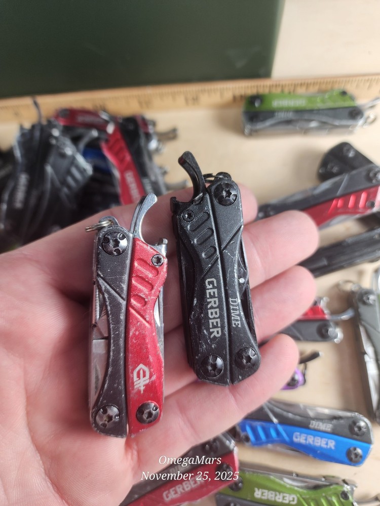 Gerber Dime multi tool x1 good-great conditions, READ the description please.