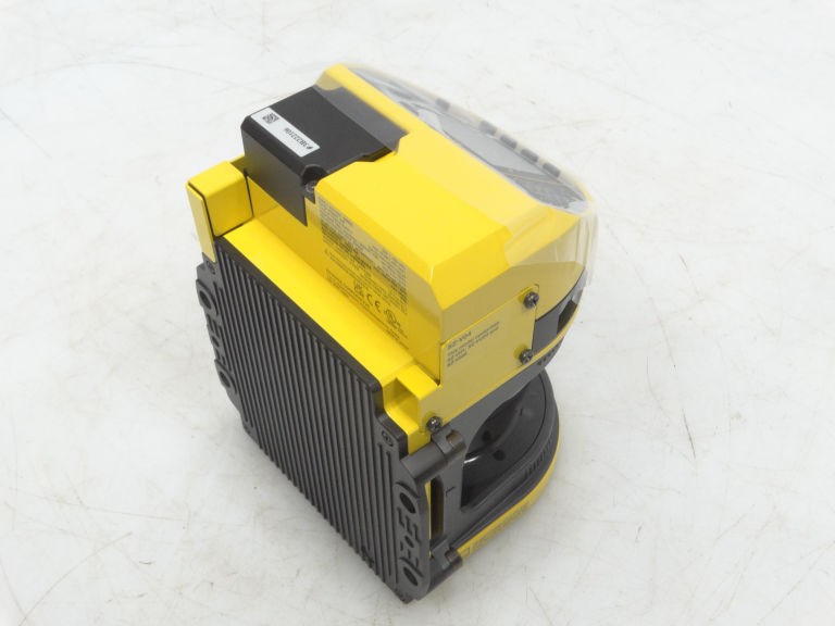 KEYENCE CORP SZ-V04 Sensor NEW