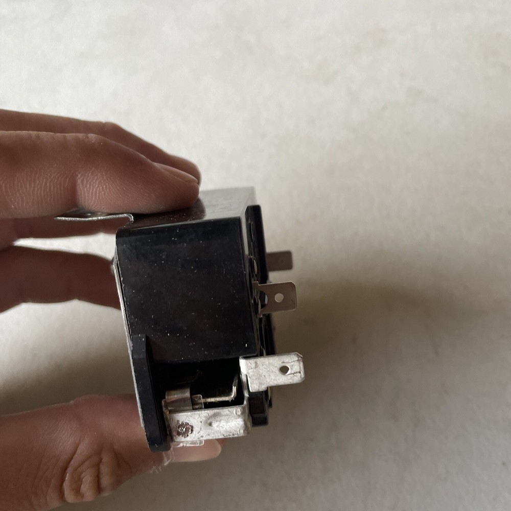 Westinghouse Genuine Pulse Switch Q80598