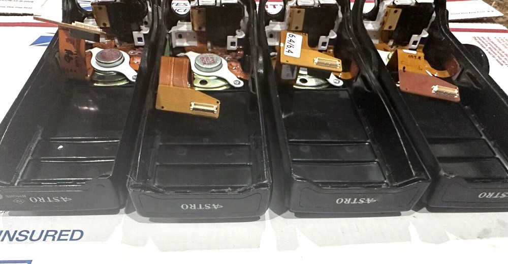 Used OEM Housing case w/speaker XTS5000 Model 1. In good condition.