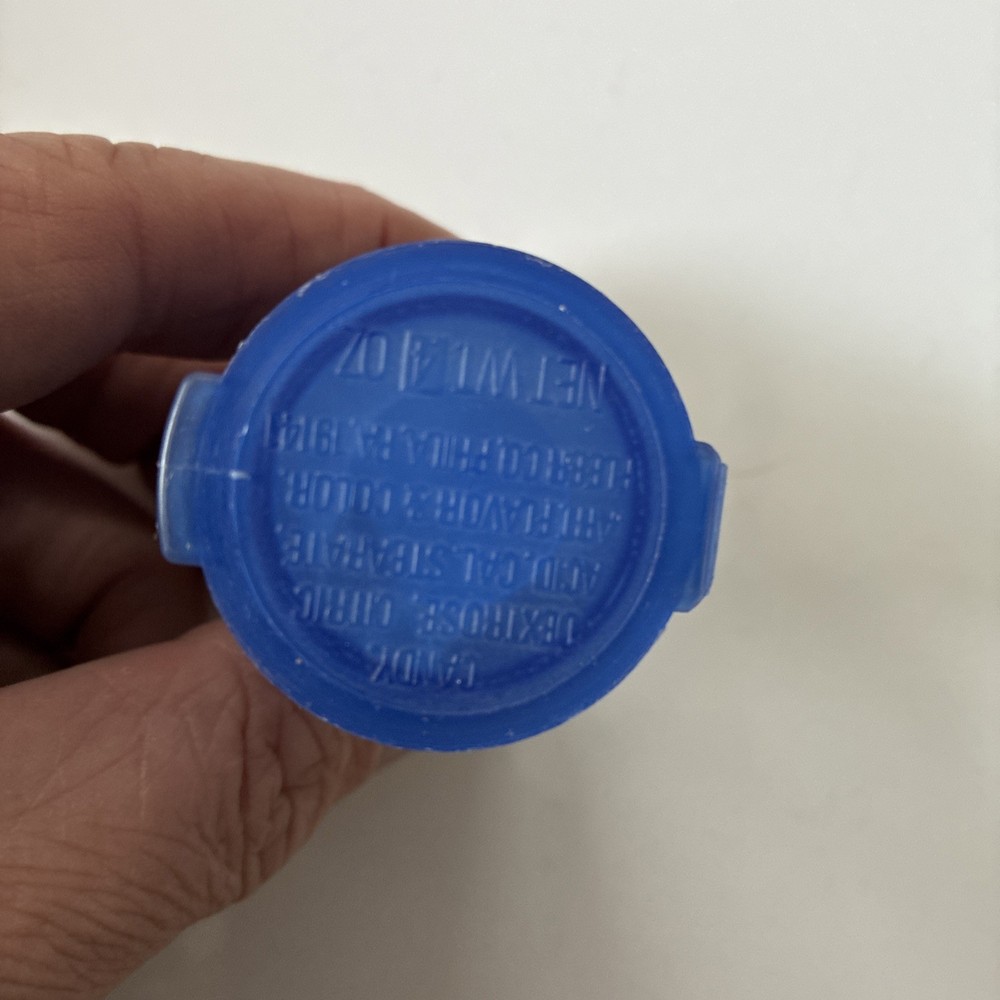 Vintage 70's Fleer Blue fire hydrant candy holder. 2.5 inches. Container empty.