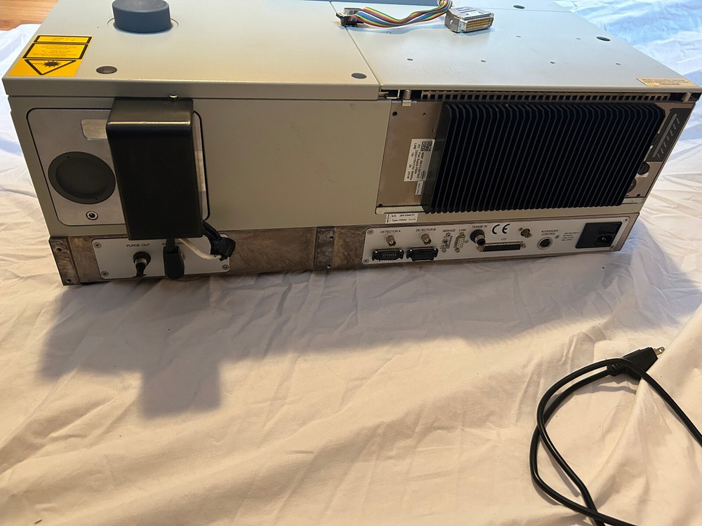 Bruker IFS 28/N NIR Spectrometer