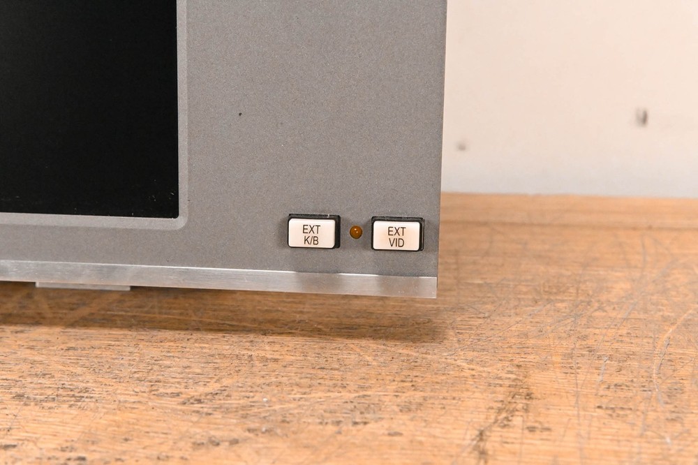 Solid State Logic C300 HD Operator Display (DVI/VGA, EXT K/B & EXT VID) CG01U0G