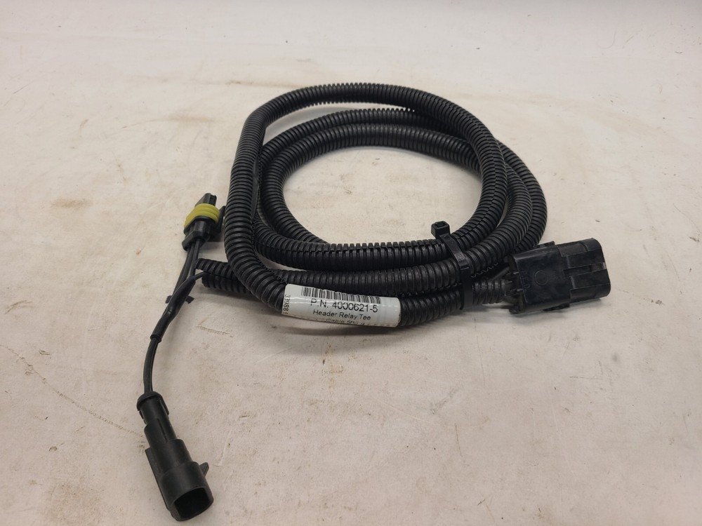 Ag Leader_4000621-5_Header Relay Tee Cable_5ft_Harness