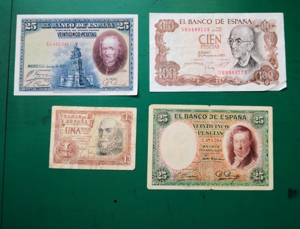 Spain Notes x4 Banknotes #944