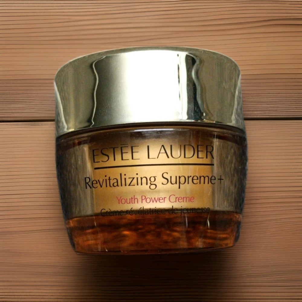 Estée Lauder skincare Set.