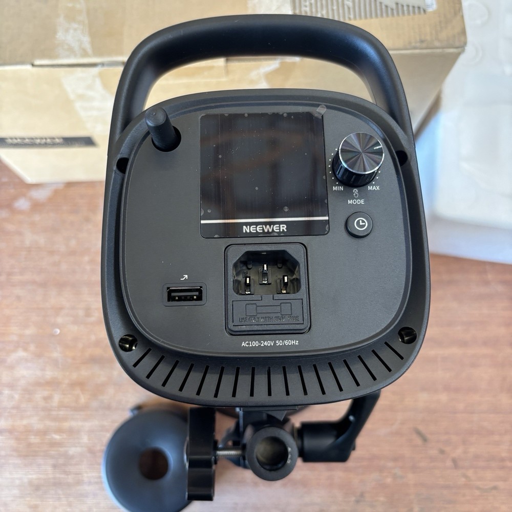 NEEWER CB60 Video Light