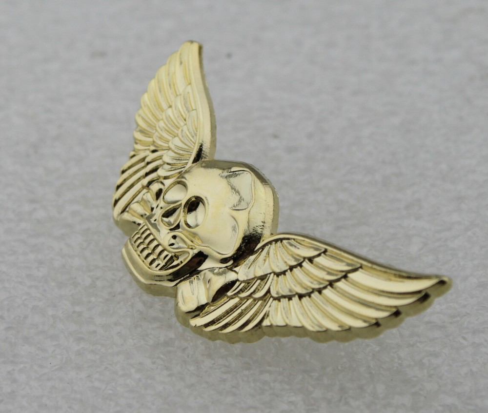 Wing Milton Death Skull Lapel Pin-Golden