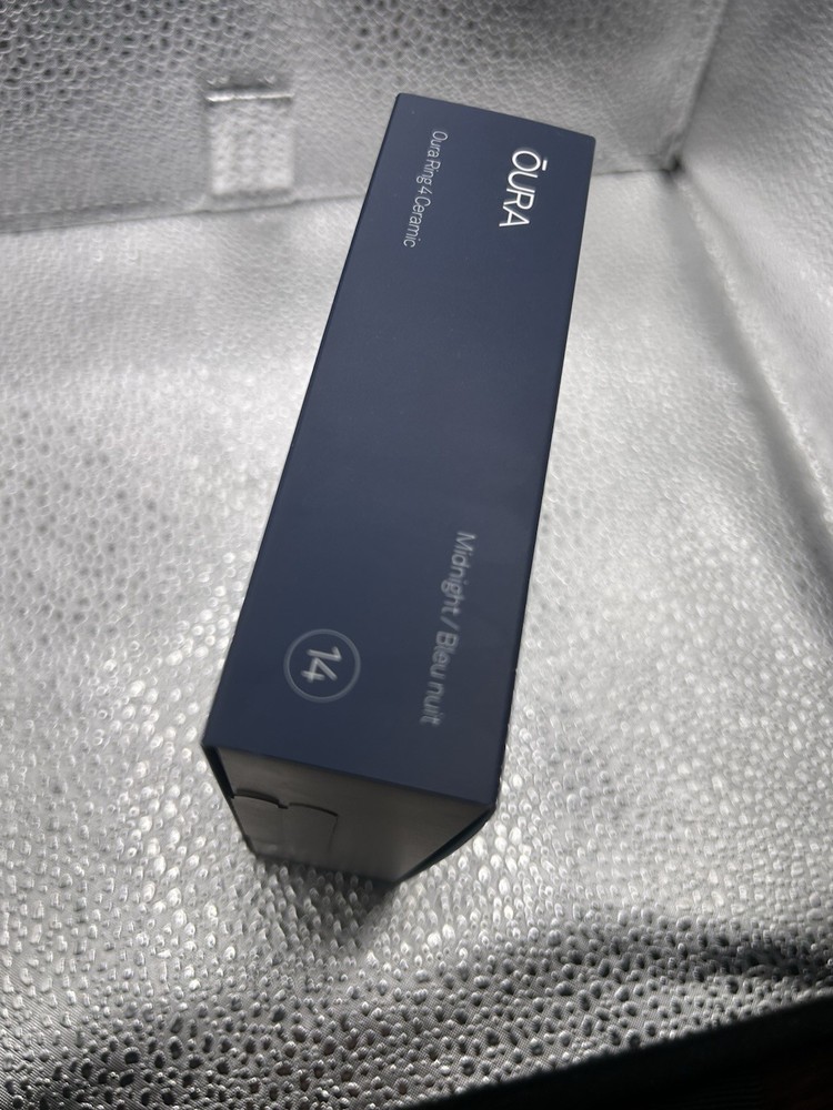 Oura Ring Gen 4, Ceramic Midnight Size 14 BRAND NEW