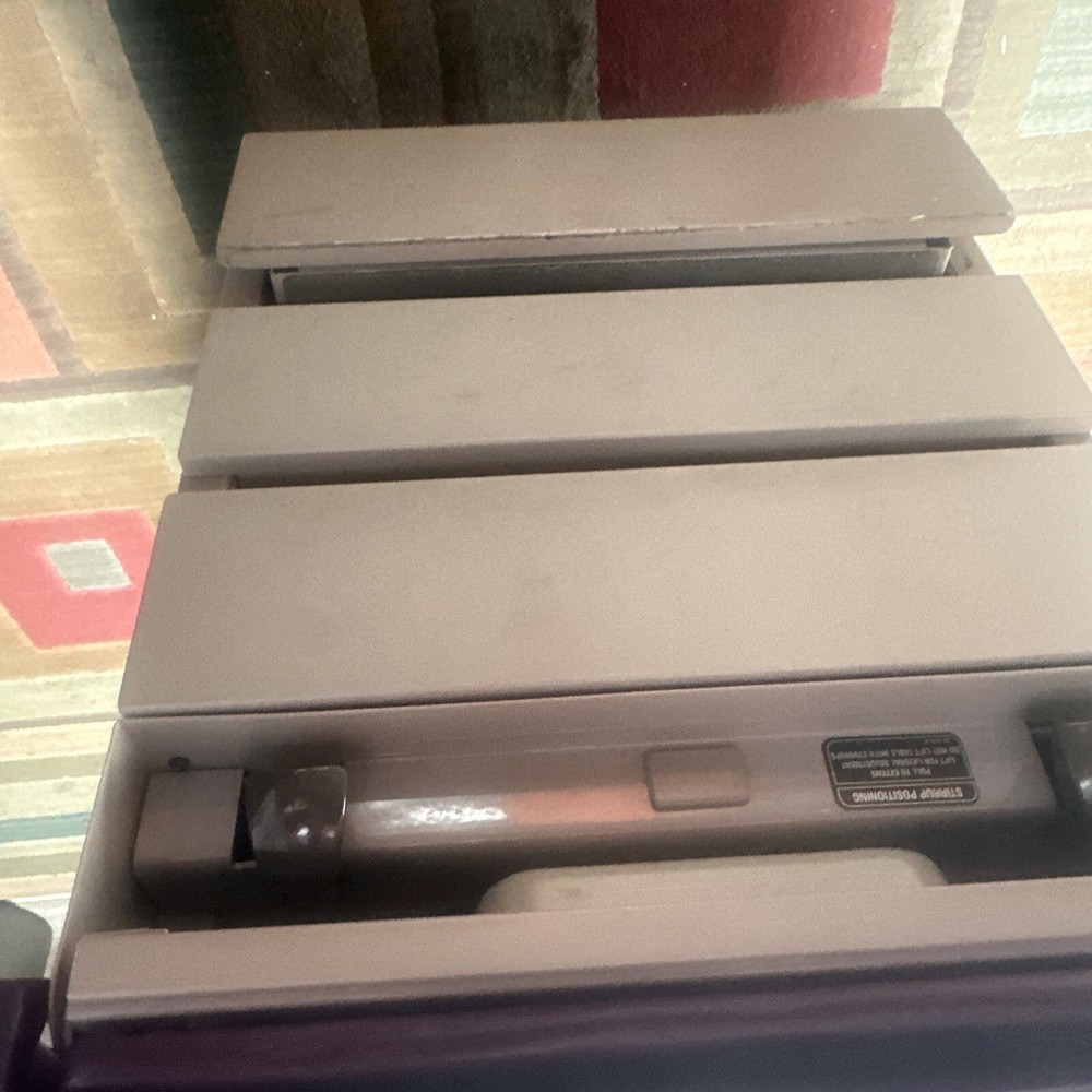 Midmark Ritter 104 Examination Table