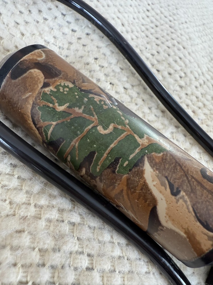 Hi Tech V-Flite Stabilizer Bar and Wrist Strap